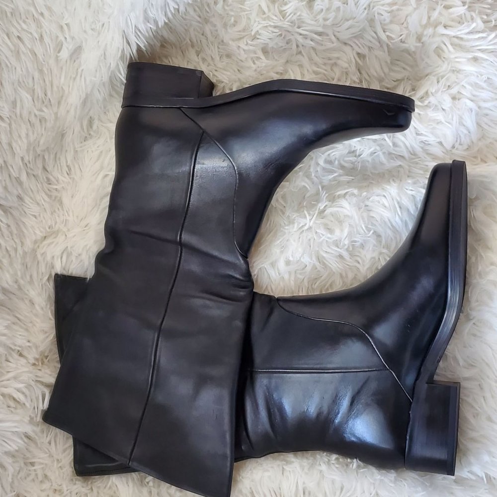 Women's Black Sz 7.5 M - Leather - NEW - Sm Heel